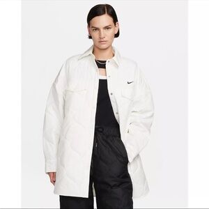 NWT Nike Women’s Quilted Trench Jacket. Size XL